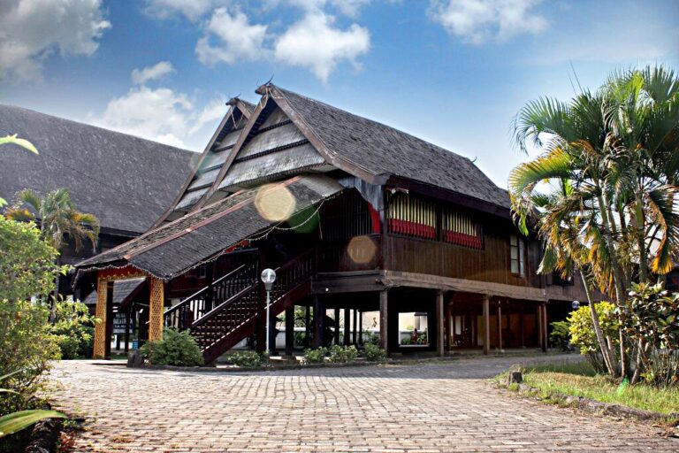 Read more about the article Istana Balla Lompoa, Mahakarya Arsitektur dan Warisan Keraton Gowa