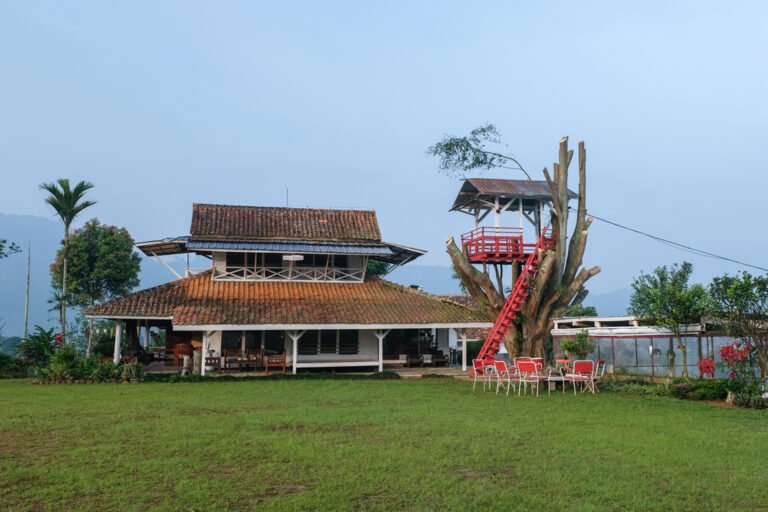 Read more about the article Pengalaman Seru Liburan di Hilltop Camp Lembang: Jelajah Menarik di Tengah Liburan Panjang