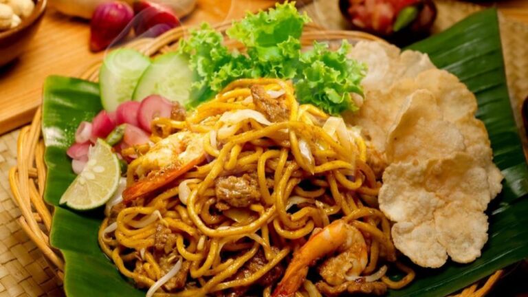 Read more about the article Kelezatan Autentik Makanan Khas Aceh, Warisan Kuliner Nusantara