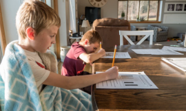 Anda Bisa Menjadi Guru Homeschooling Untuk Anak Anda