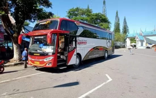 Read more about the article Keuntungan dan Kemudahan Menggunakan Rental Bus untuk Trip Wisata